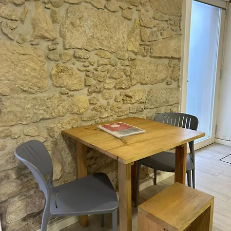 Estudio No Res Do Chao Em Pleno Centro Historico De Coimbra