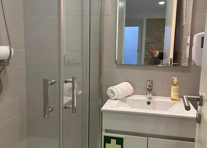 Estudio No Res Do Chao Em Pleno Centro Historico De * Coimbra